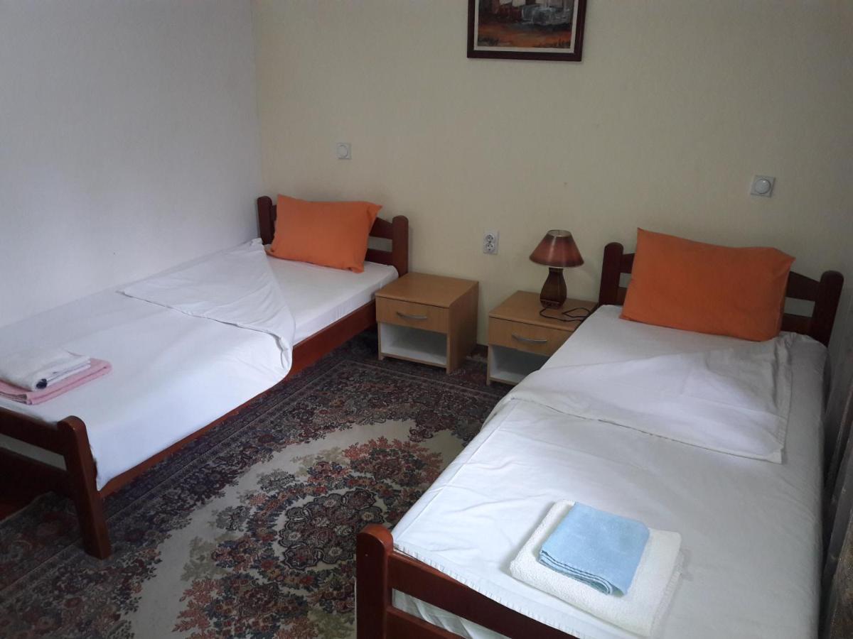 Villa Iva Skopje Esterno foto