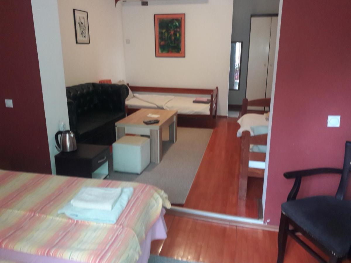 Villa Iva Skopje Esterno foto