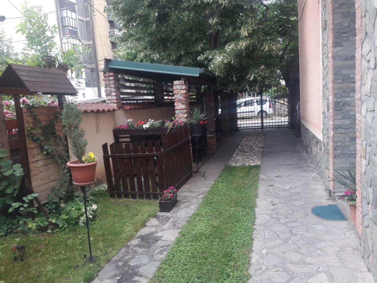 Villa Iva Skopje Esterno foto